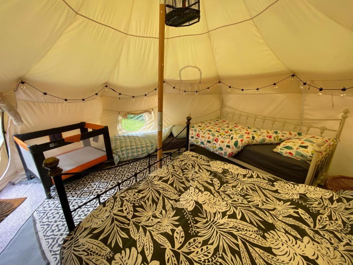 Hotel Secret Garden Glamping Lymington Exterior foto