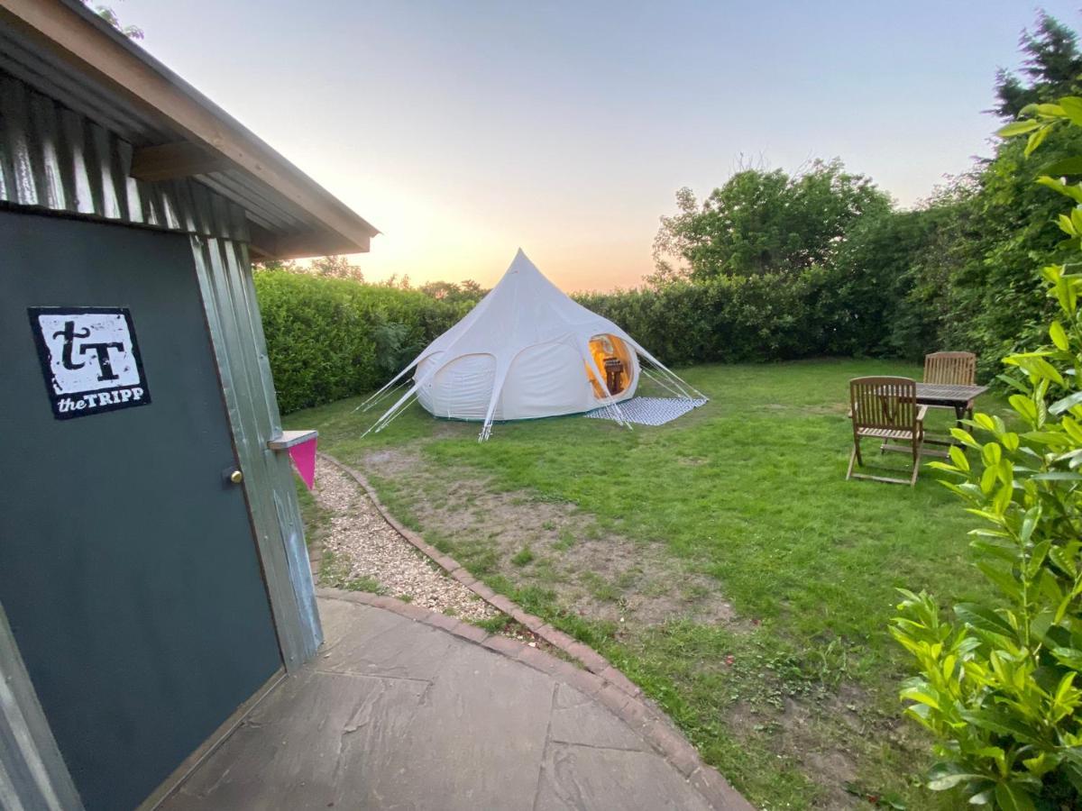 Hotel Secret Garden Glamping Lymington Exterior foto